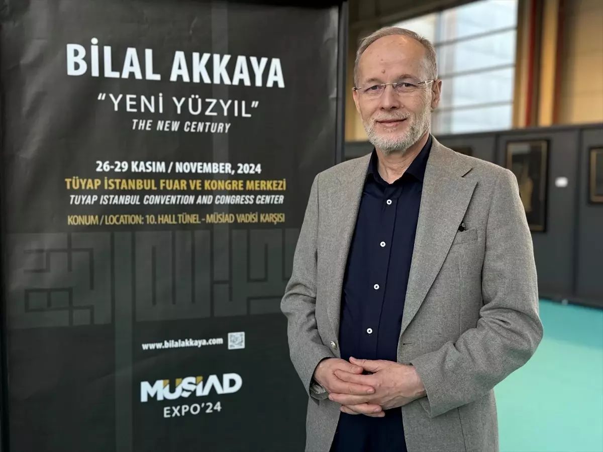 Hattat Bilal Akkaya’nın “Yeni Yüzyıl” sergisi MÜSİAD EXPO’da sanatseverle buluştu