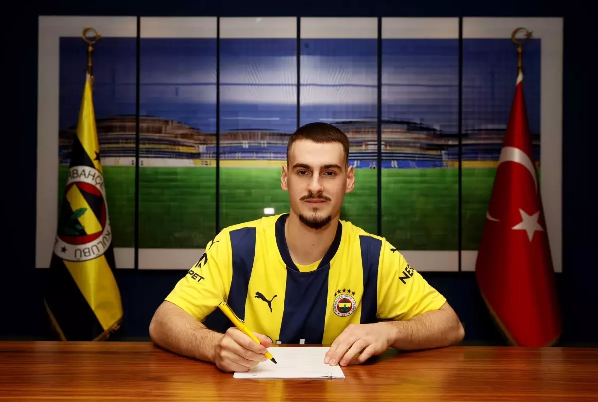 Fenerbahçe, Ognjen Mimovic ile 4,5 Yıllık Sözleşme İmzaladı